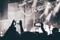 concert audience